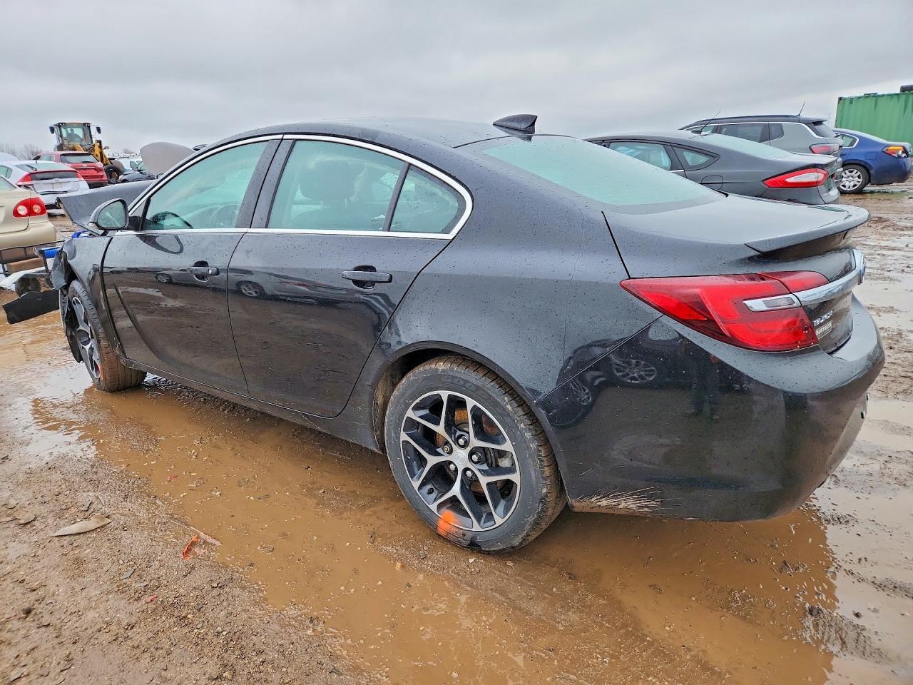 2017 Buick Regal Sport Touring - Image 2