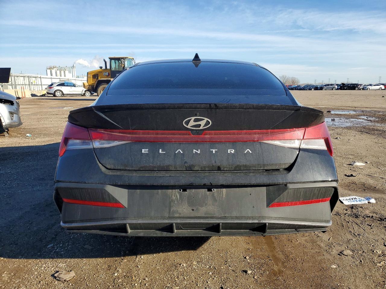 2026 Hyundai Elantra Sel Sport - Image 6