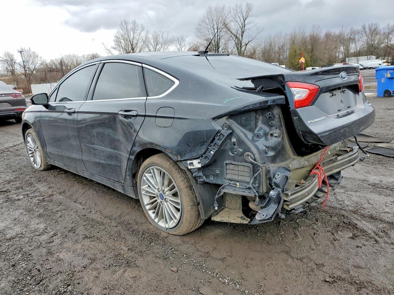 2016 Ford Fusion Se - Image 2