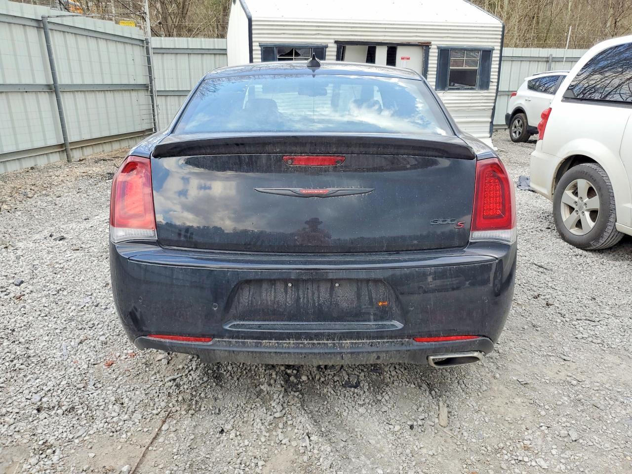 2021 Chrysler 300 S - Image 6