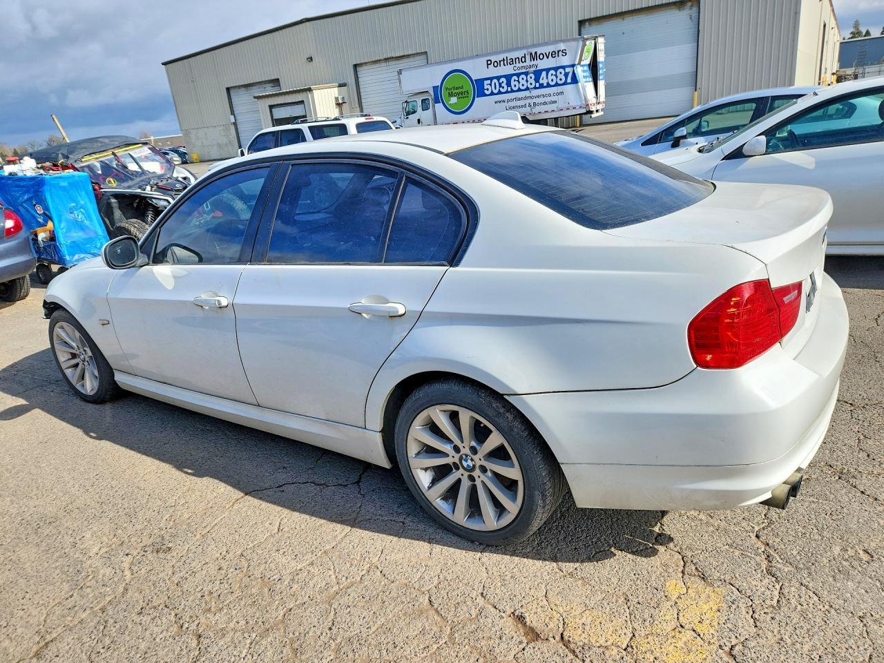 2010 BMW 328 I - Image 2