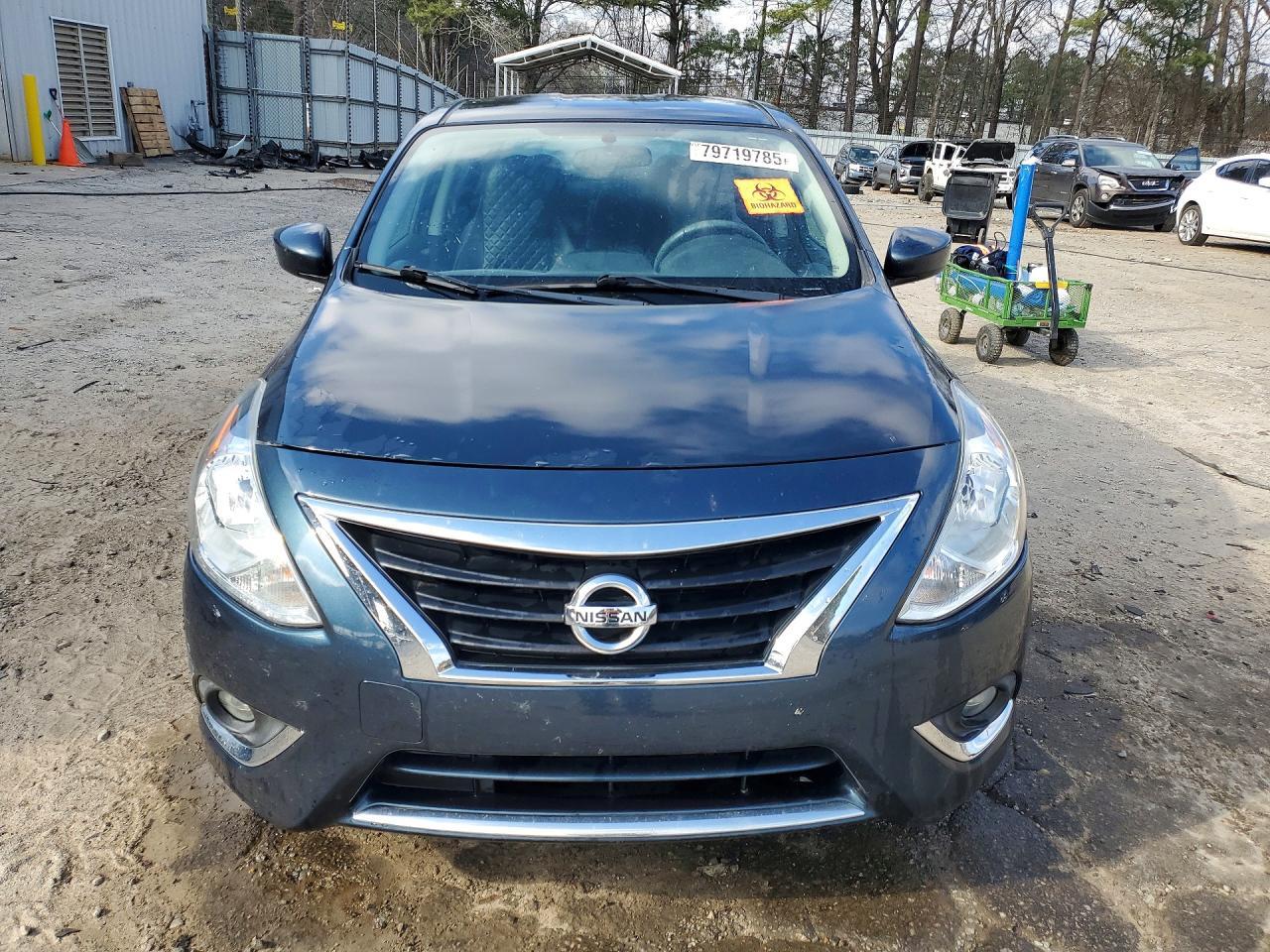 2017 Nissan Versa 1.6 S - Фото 5