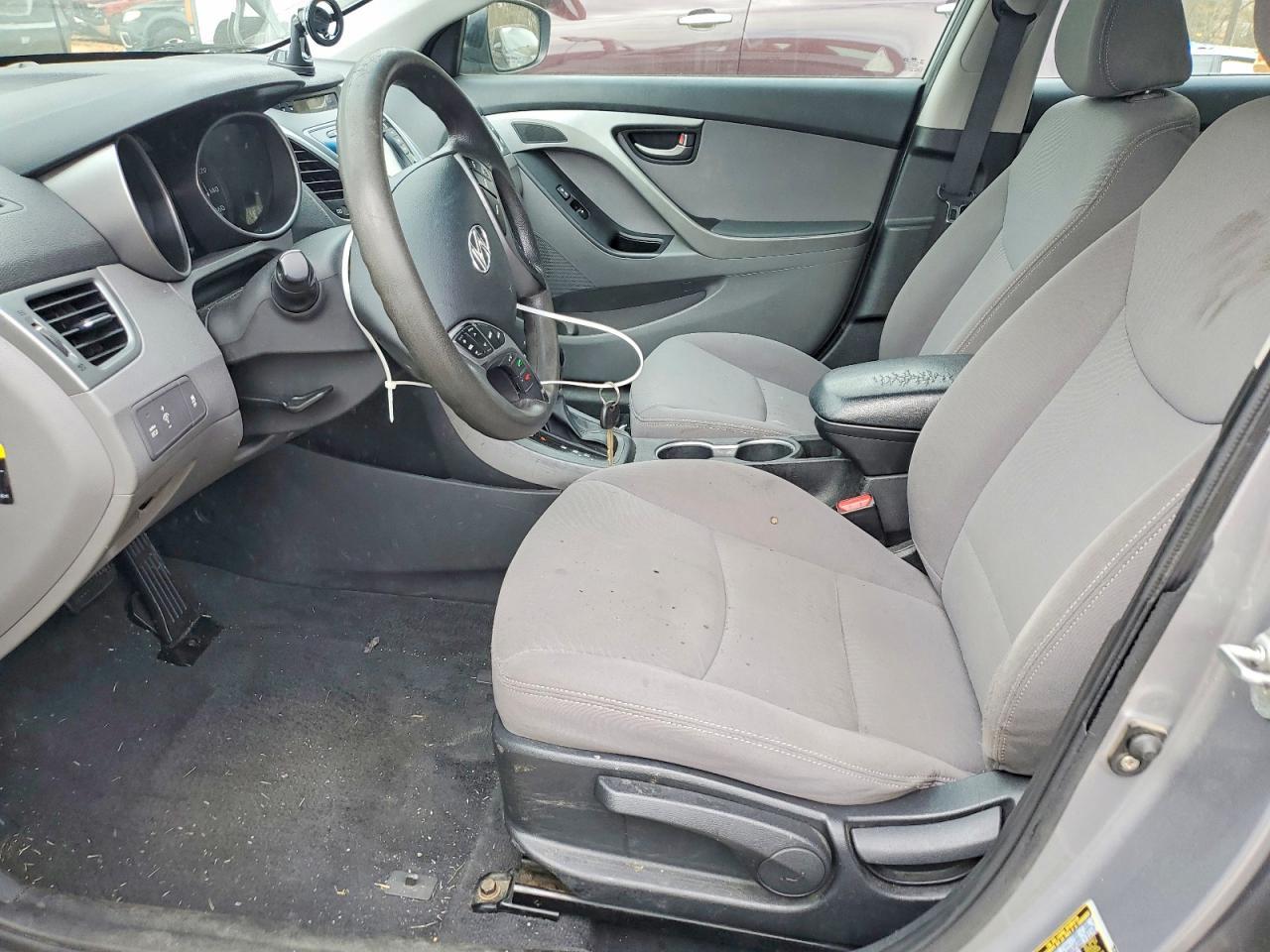 2014 Hyundai Elantra Se - Фото 7