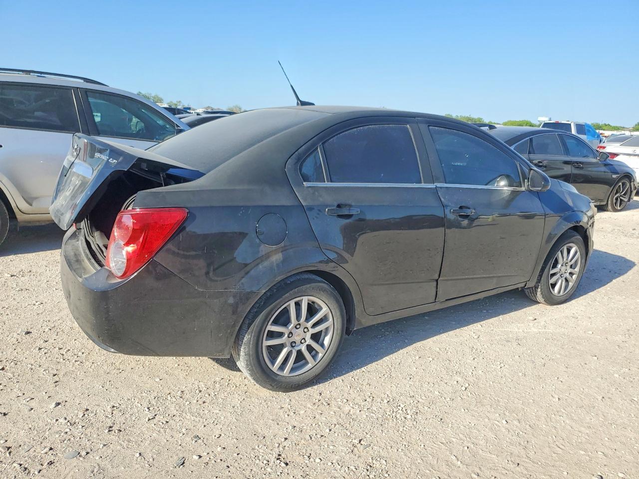2012 Chevrolet Sonic Lt - Image 3
