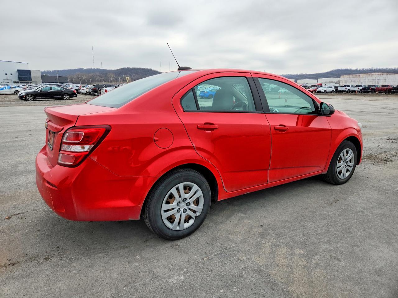 2017 Chevrolet Sonic Ls - Image 3