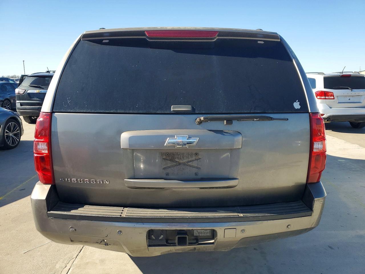 2007 Chevrolet Suburban C1500 - Фото 6