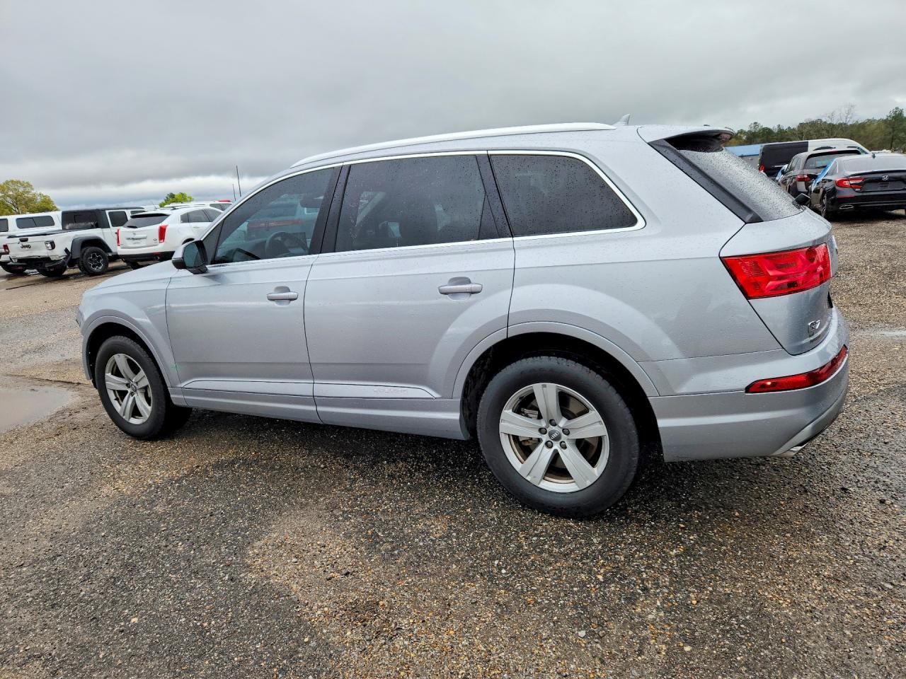 2019 Audi Q7 Premium Plus - Image 2