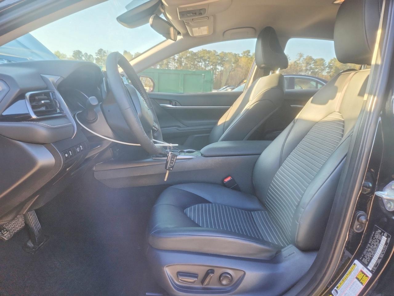 2024 Toyota Camry Se - Image 7