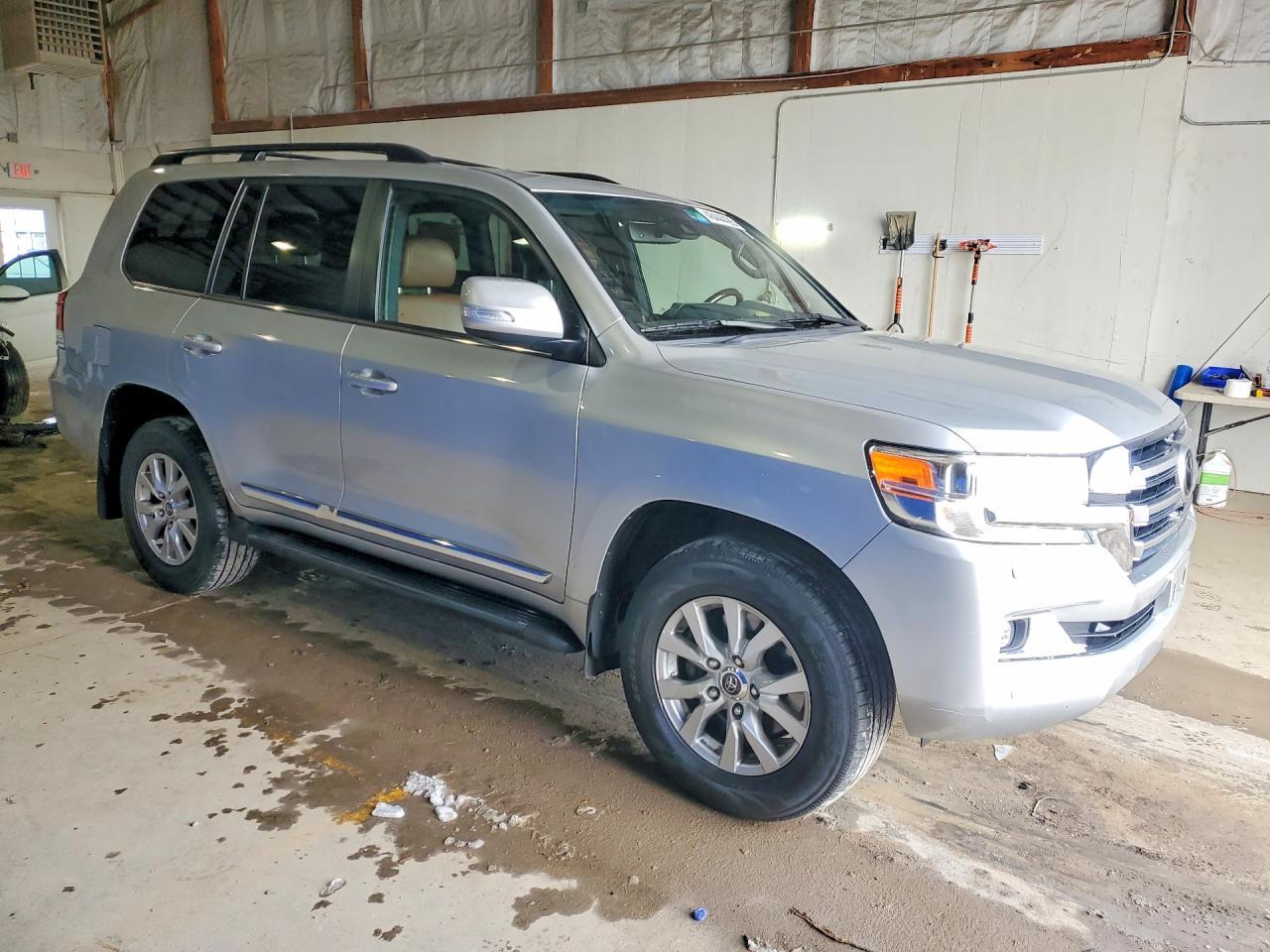 2016 Toyota Land Cruiser Base - Фото 4