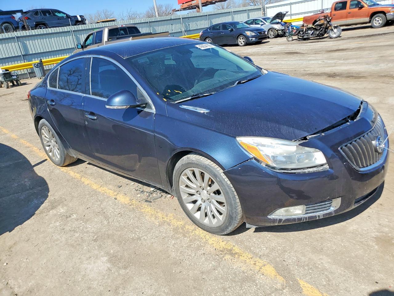 2013 Buick Regal Premium - Image 4