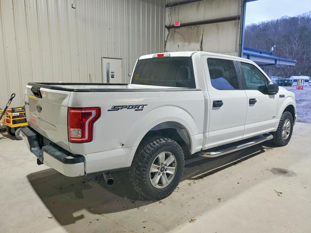 2017 Ford F150 Supercrew - Фото 3