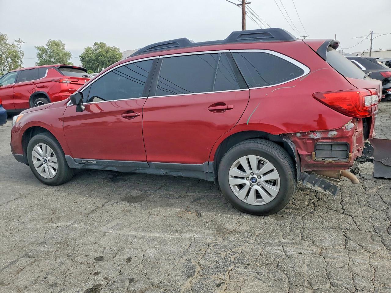 2017 Subaru Outback 2.5I - Image 2