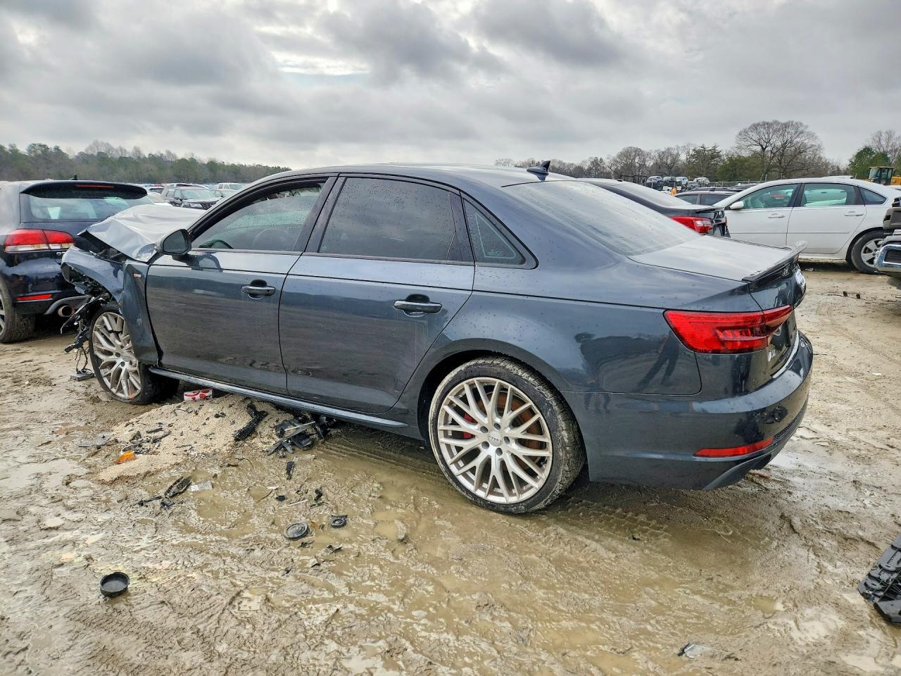 2017 Audi A4 - Фото 2