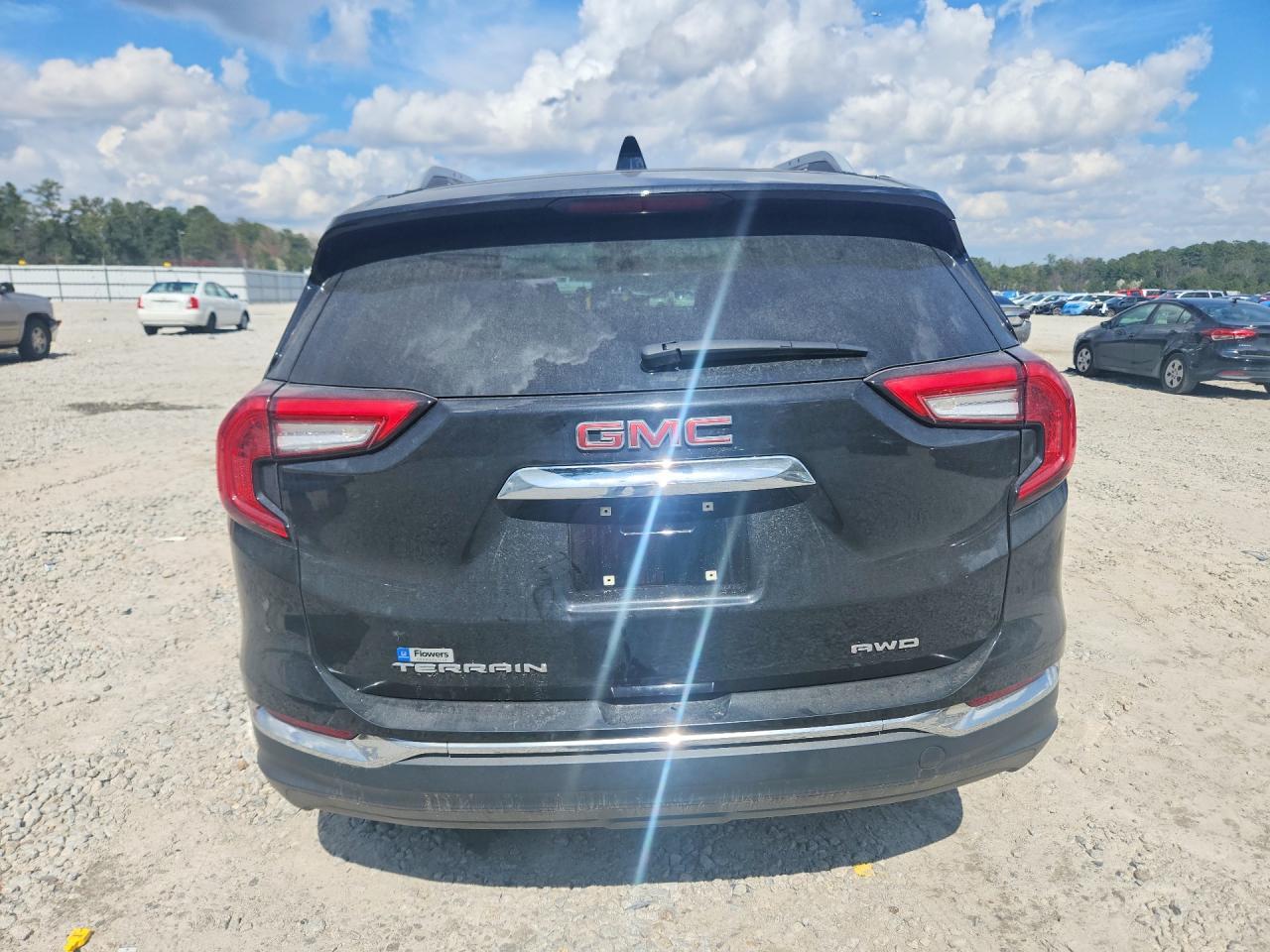 2023 GMC Terrain Slt - Image 6