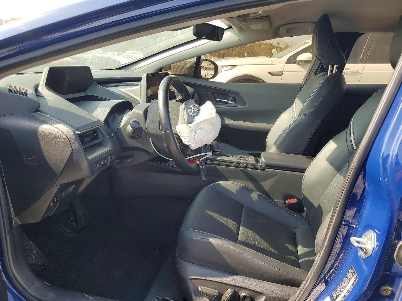 2023 Toyota Prius Xle - Image 7