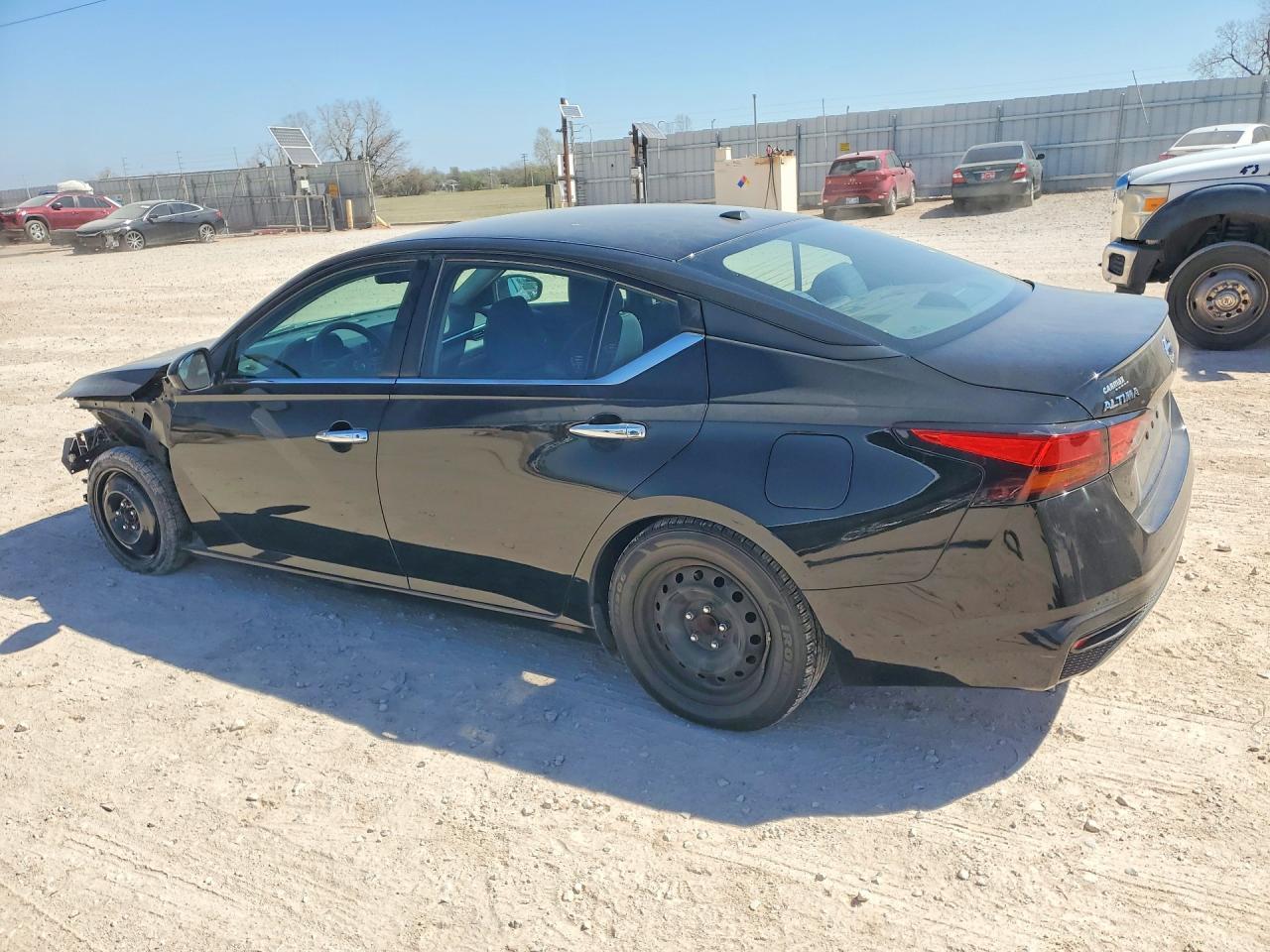 2019 Nissan Altima 2.5 S - Image 2