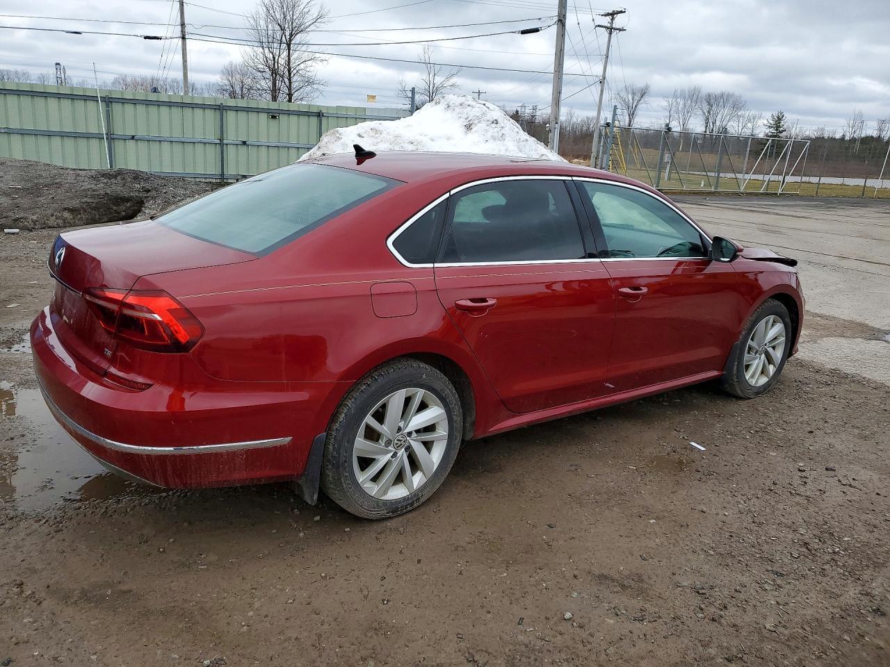 2018 Volkswagen Passat Se - Image 3