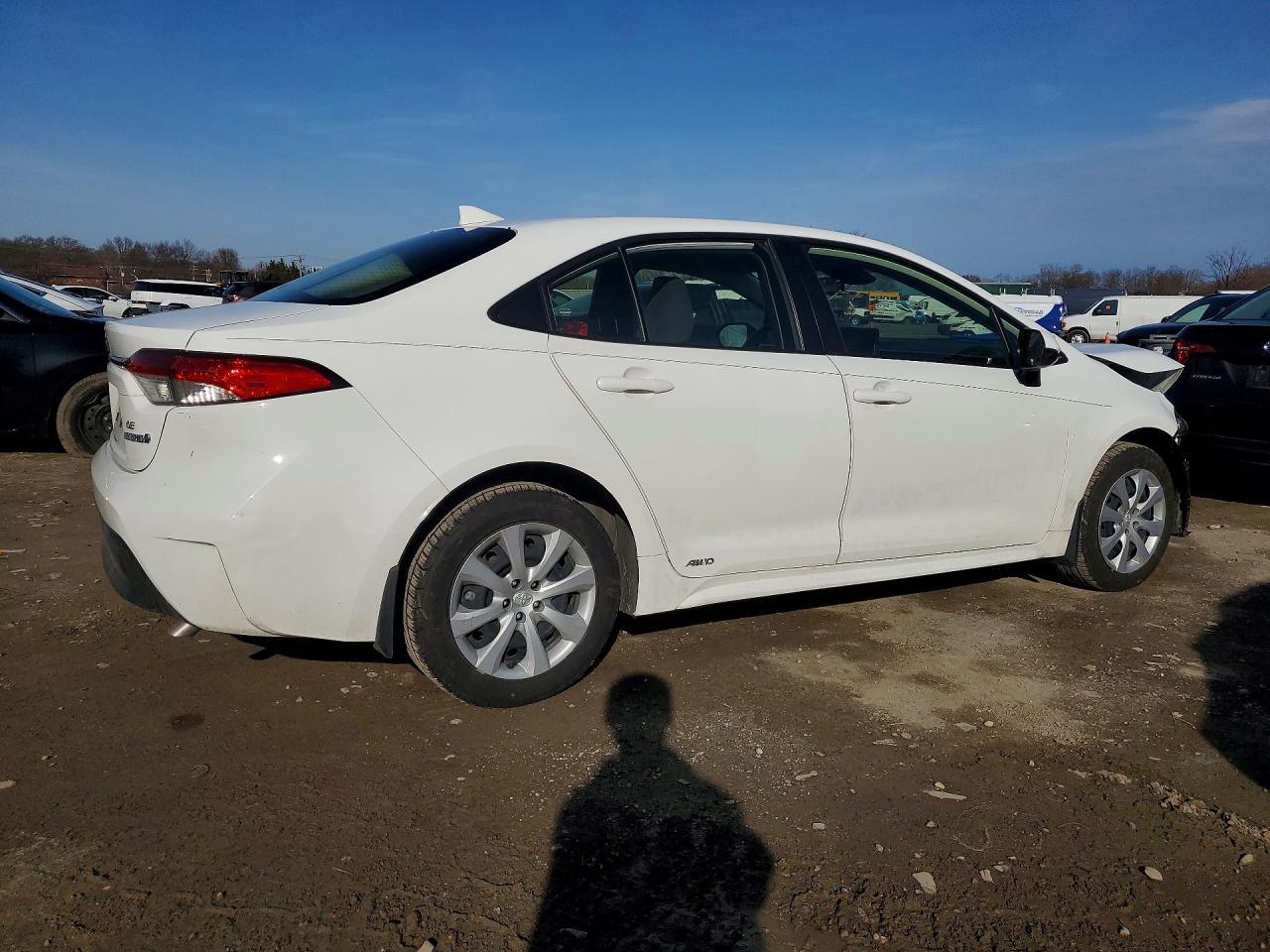 2023 Toyota Corolla Hybrid Le - Фото 3