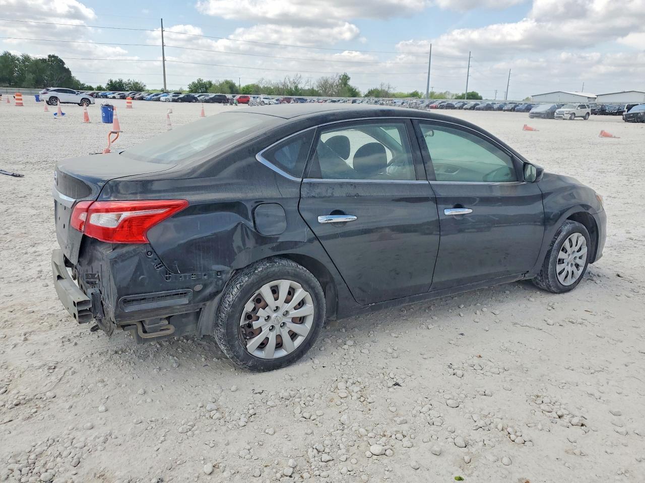 2018 Nissan Sentra S - Фото 3