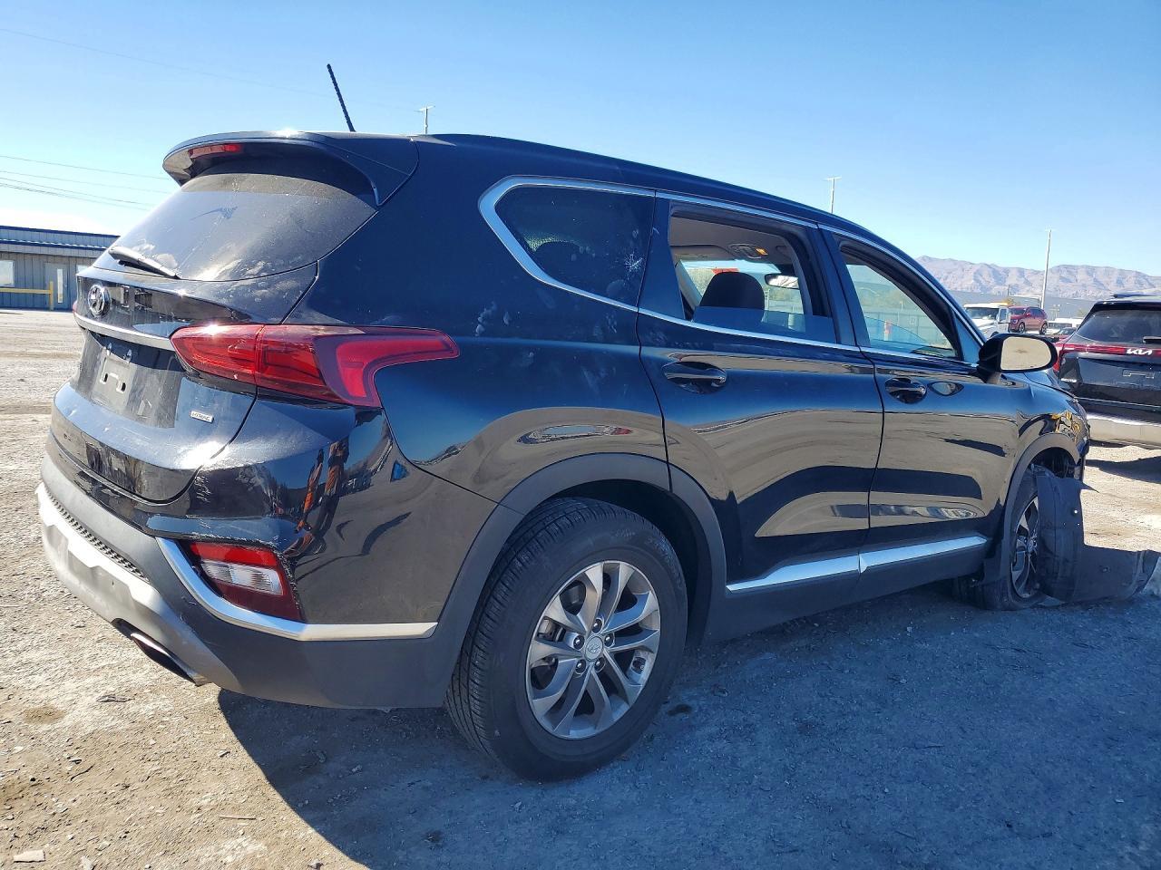 2020 Hyundai Santa Fe Se - Фото 3