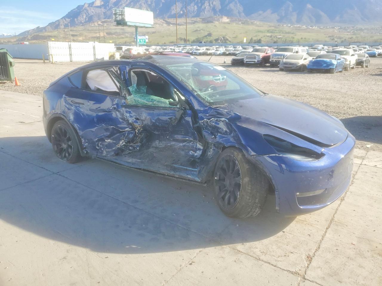 2022 Tesla Model Y - Image 4