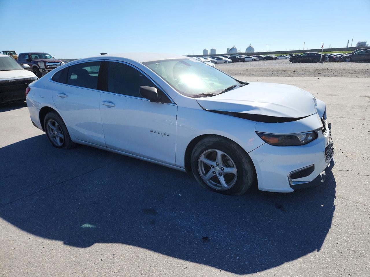 2017 Chevrolet Malibu Ls - Фото 4
