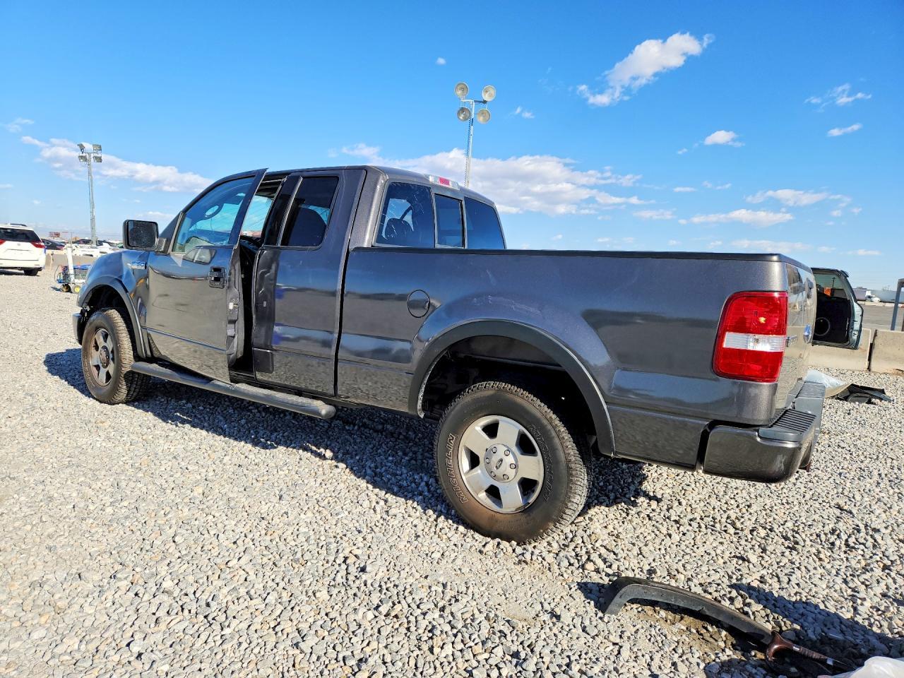2004 Ford F150 - Image 2