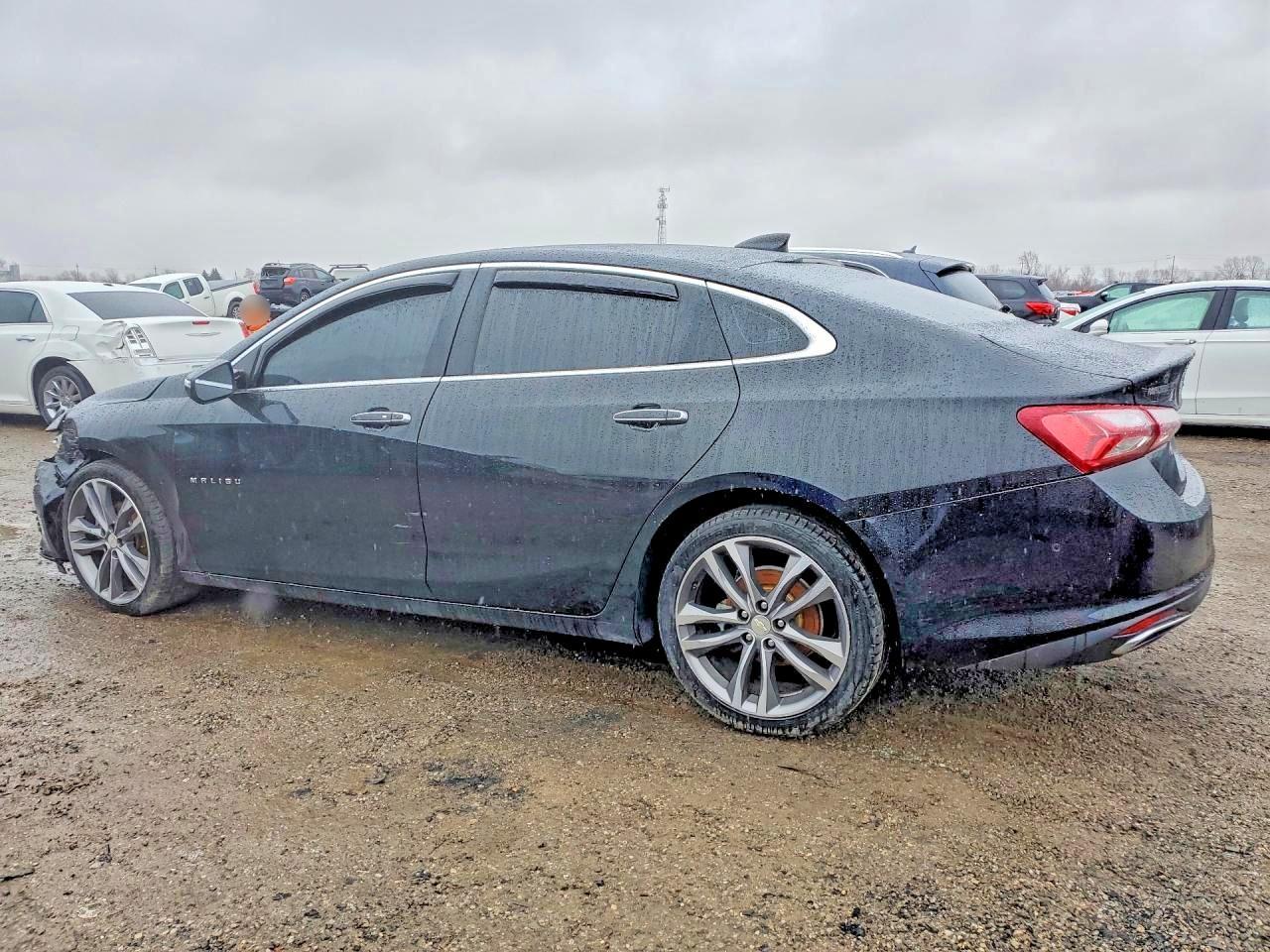 2020 Chevrolet Malibu Premier - Image 2