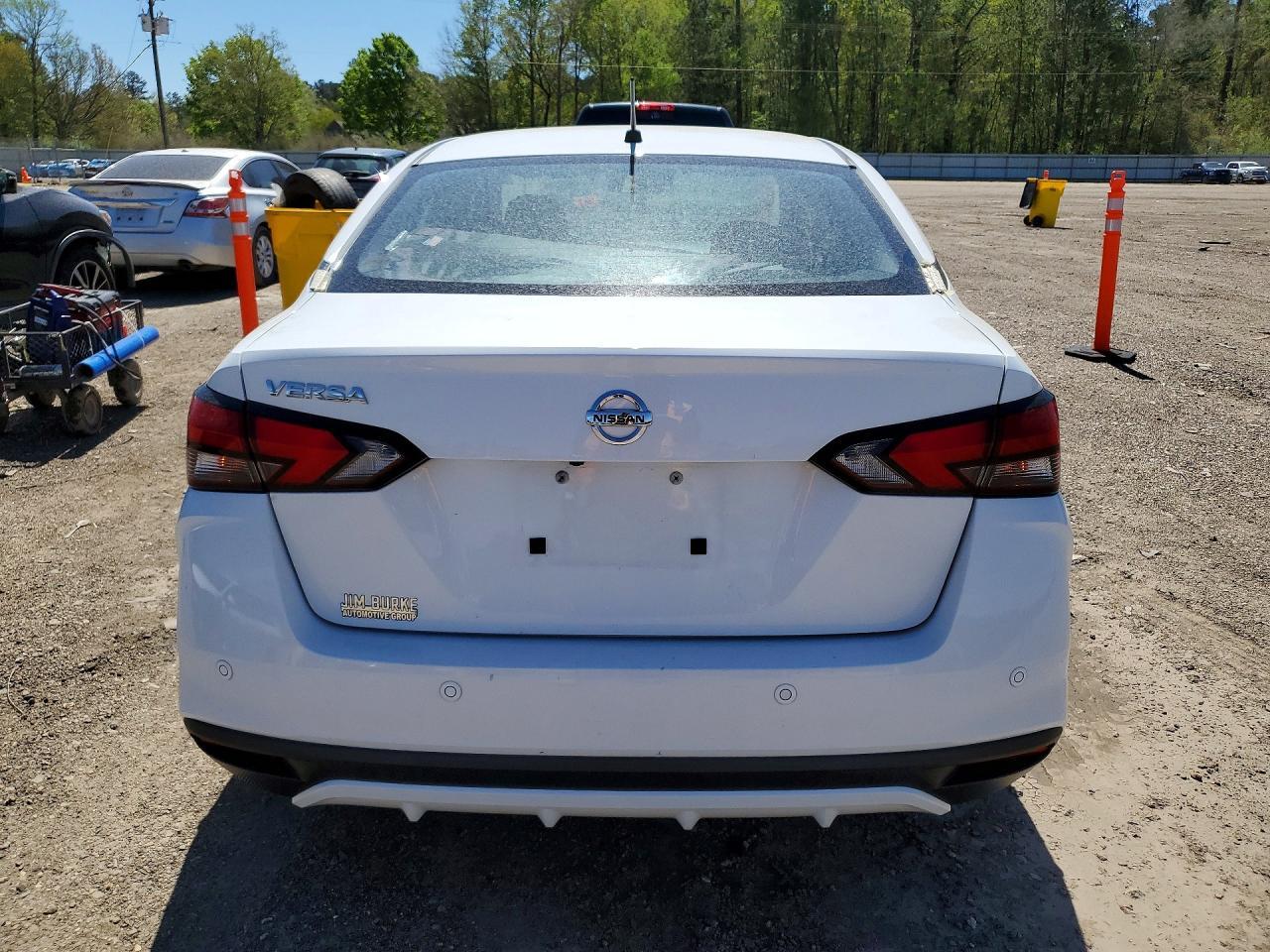 2020 Nissan Versa S - Image 6