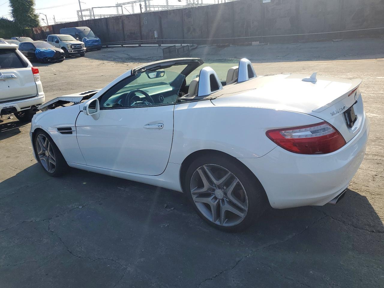 2015 Mercedes-Benz Slk 250 - Фото 2