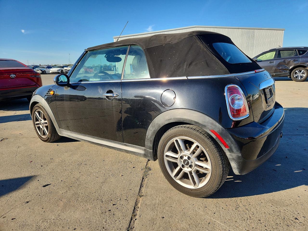 2011 Mini Cooper - Image 2