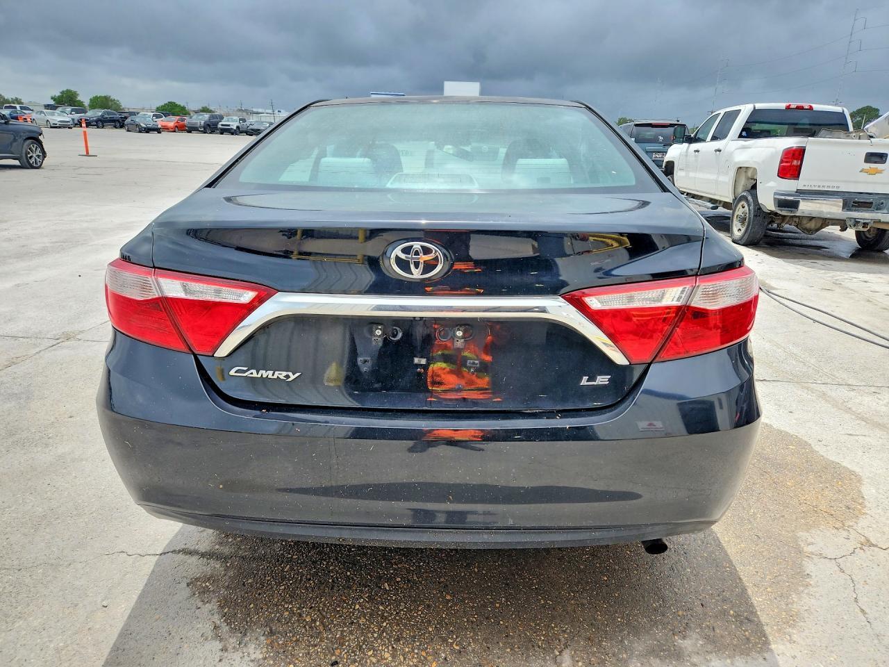 2017 Toyota Camry Le - Фото 6