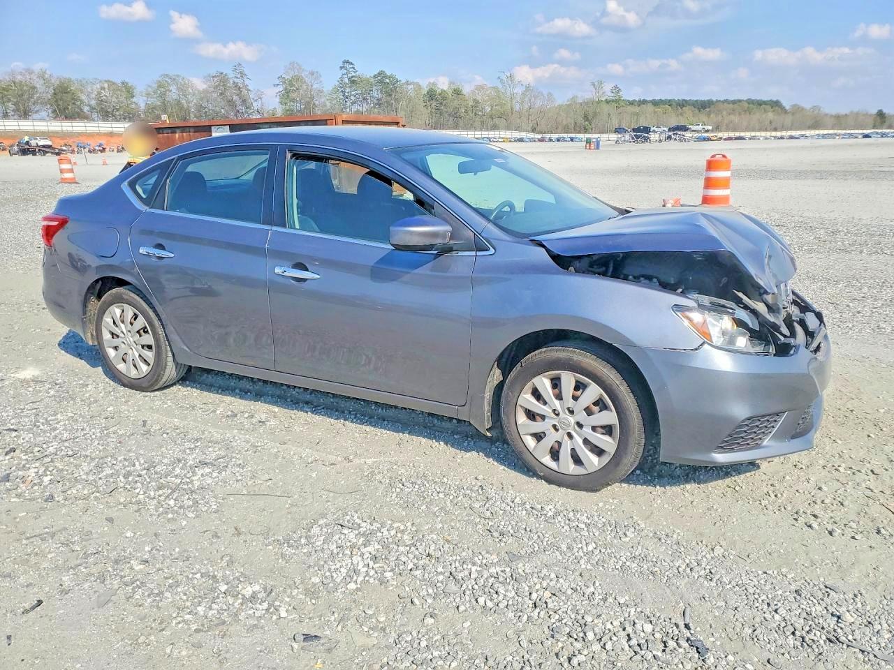 2017 Nissan Sentra - Image 4