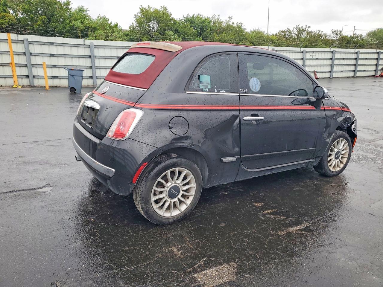 2012 Fiat 500 Lounge - Image 3