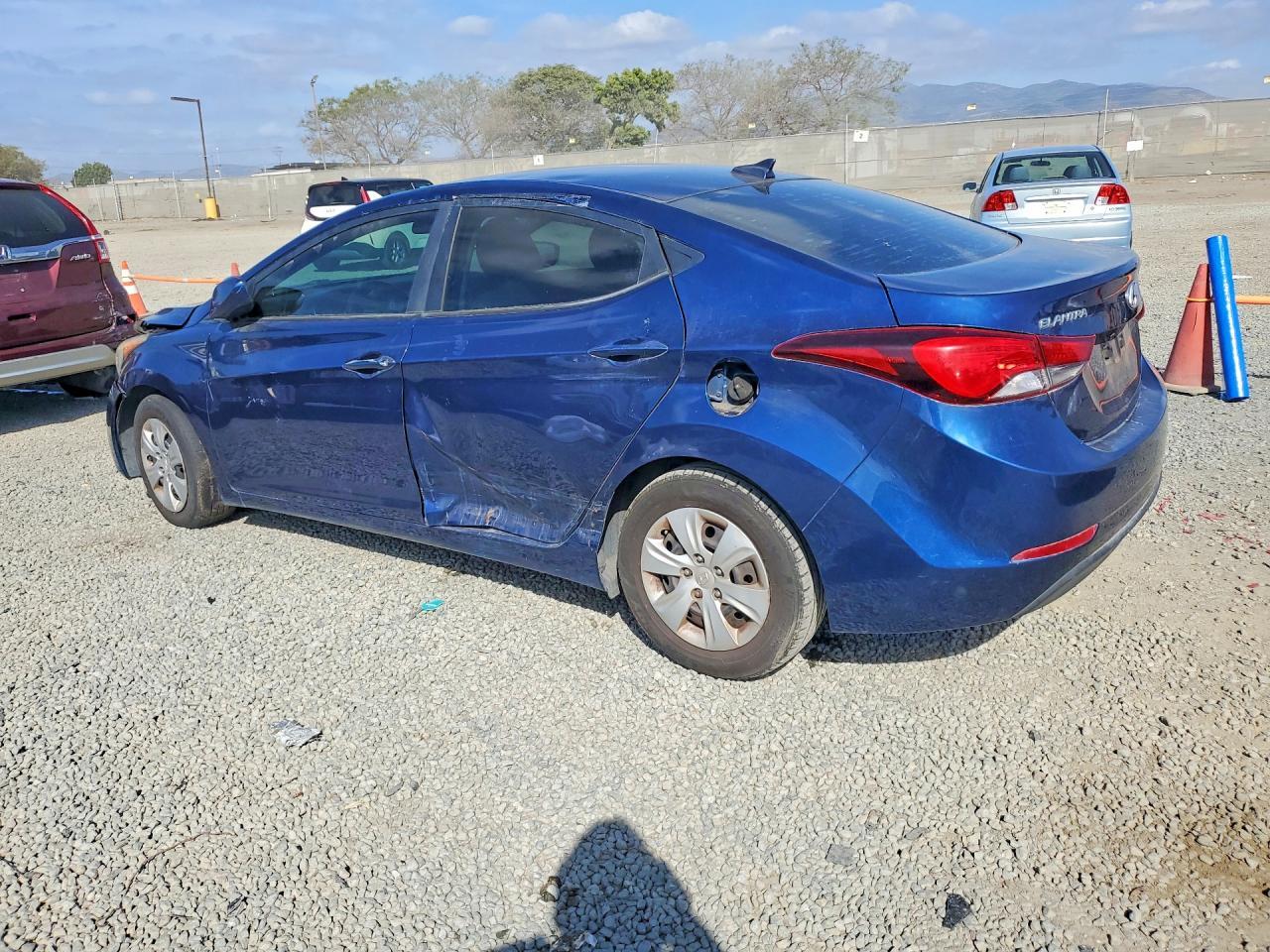 2016 Hyundai Elantra Se - Фото 2