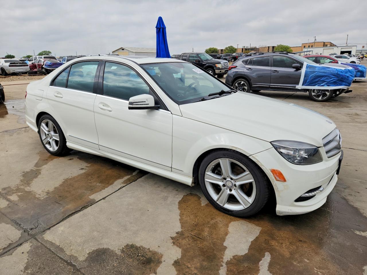 2011 Mercedes Benz C 300 4Matic - Фото 4