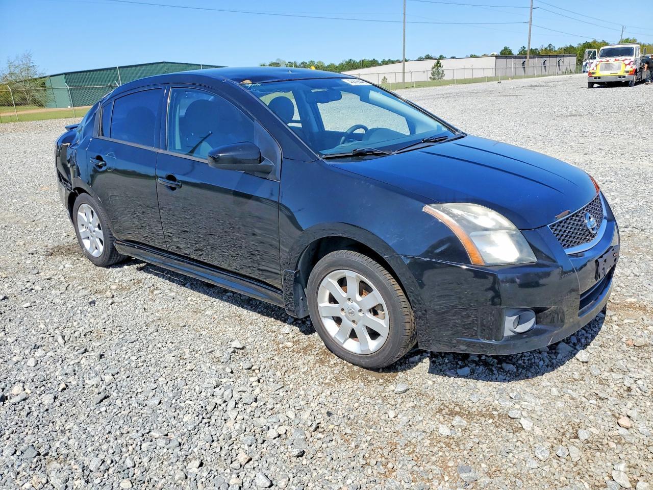 2012 Nissan Sentra 2.0 - Image 4
