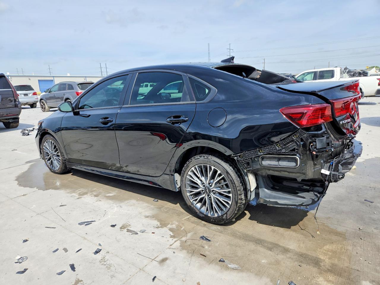 2024 Kia Forte Gt-Line - Image 2