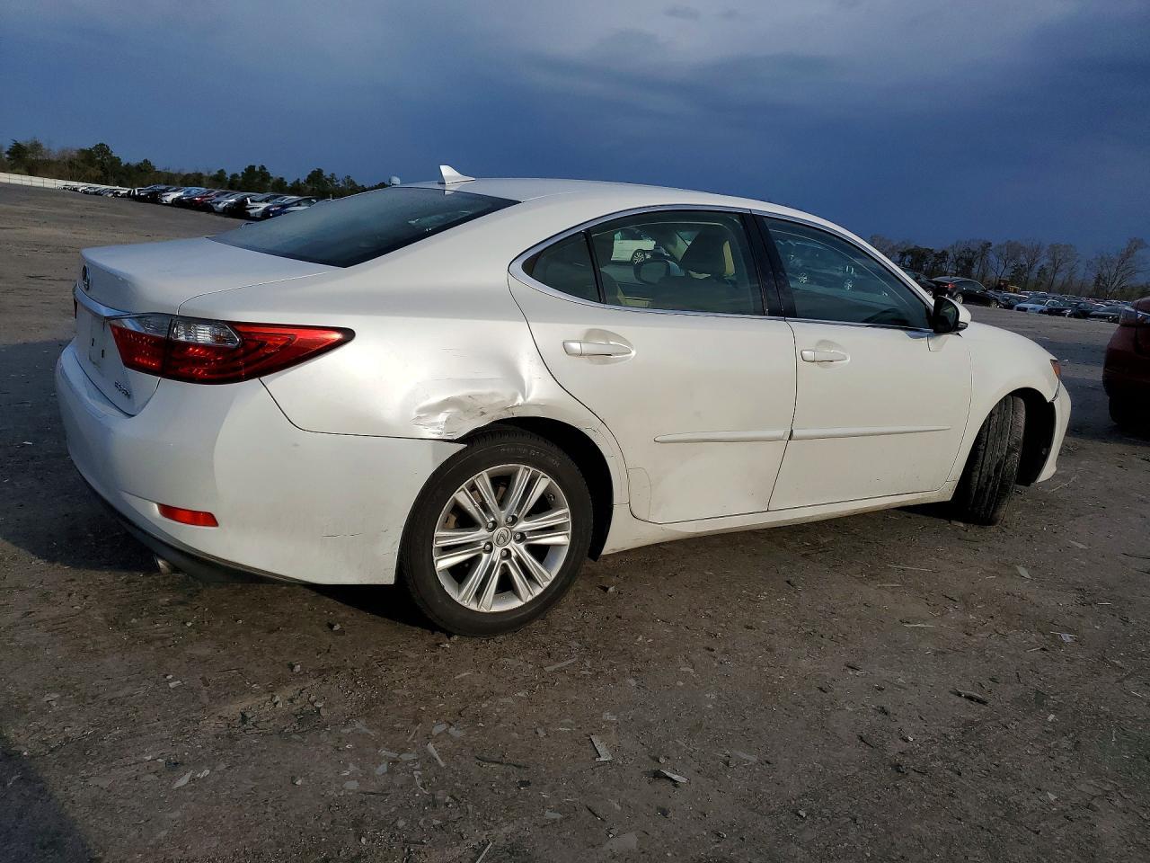 2014 Lexus Es 350 Base - Image 3