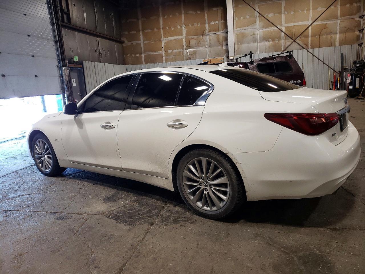 2018 Infiniti Q50 2.0T Pure - Фото 2