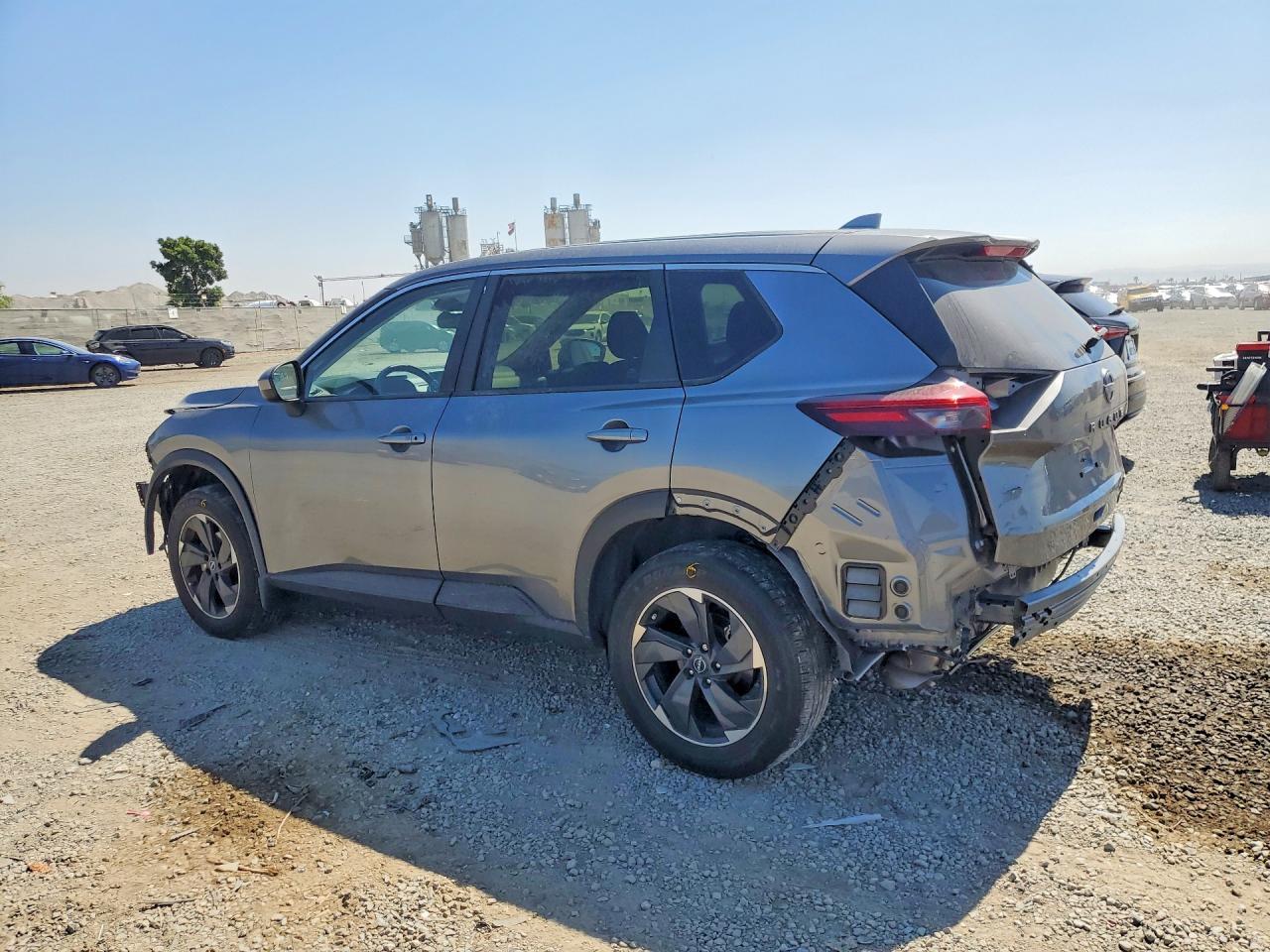 2025 Nissan Rogue Sv - Фото 2