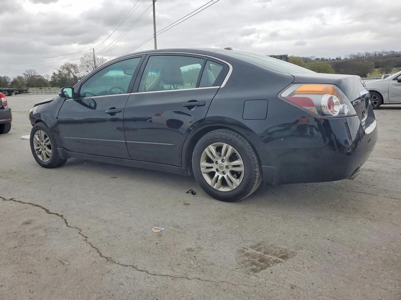 2012 Nissan Altima 2.5 - Image 2