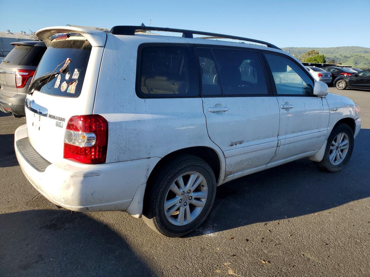 2006 Toyota Highlander Hybrid Limited - Image 3