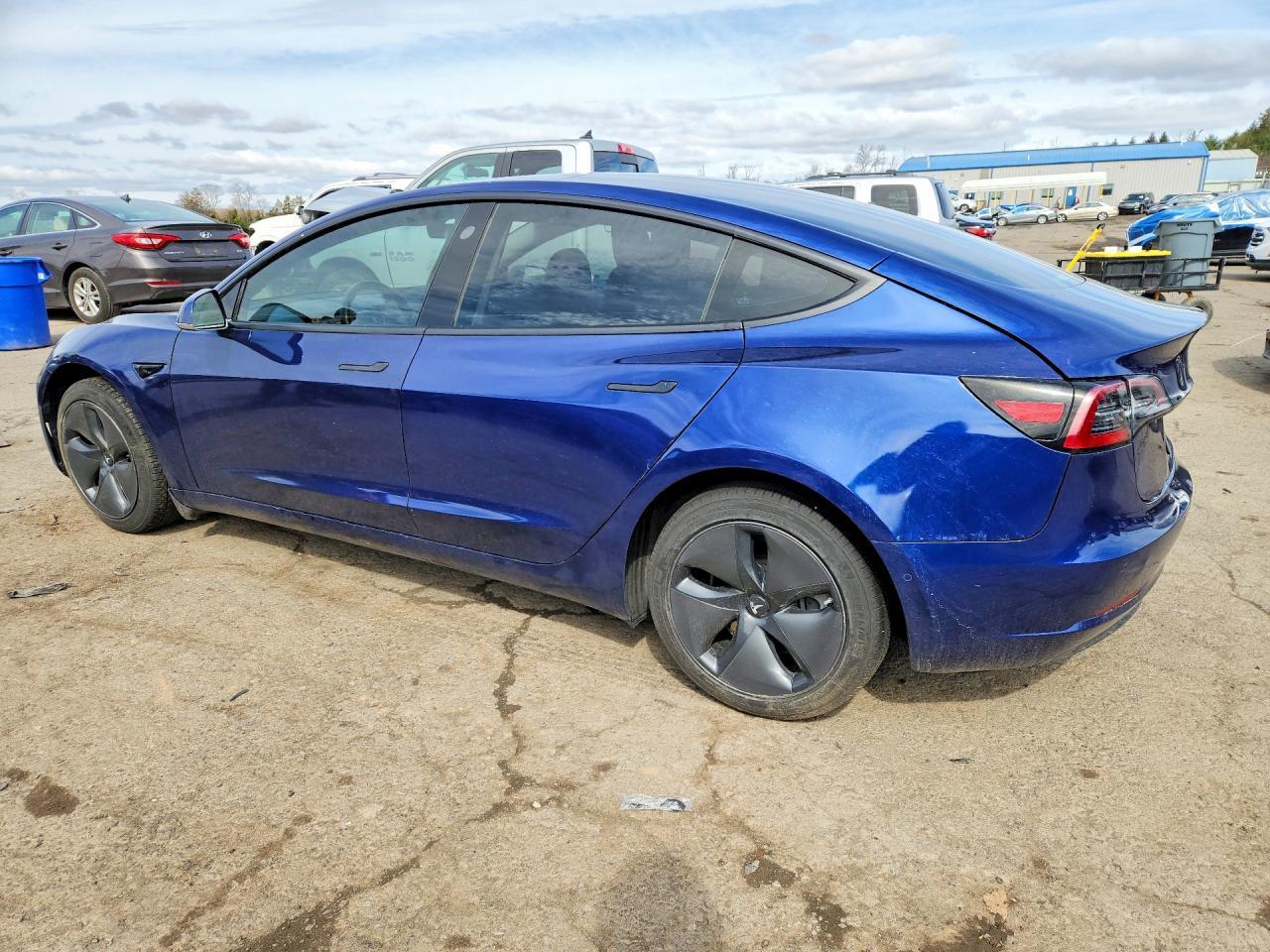 2020 Tesla Model 3 - Фото 2
