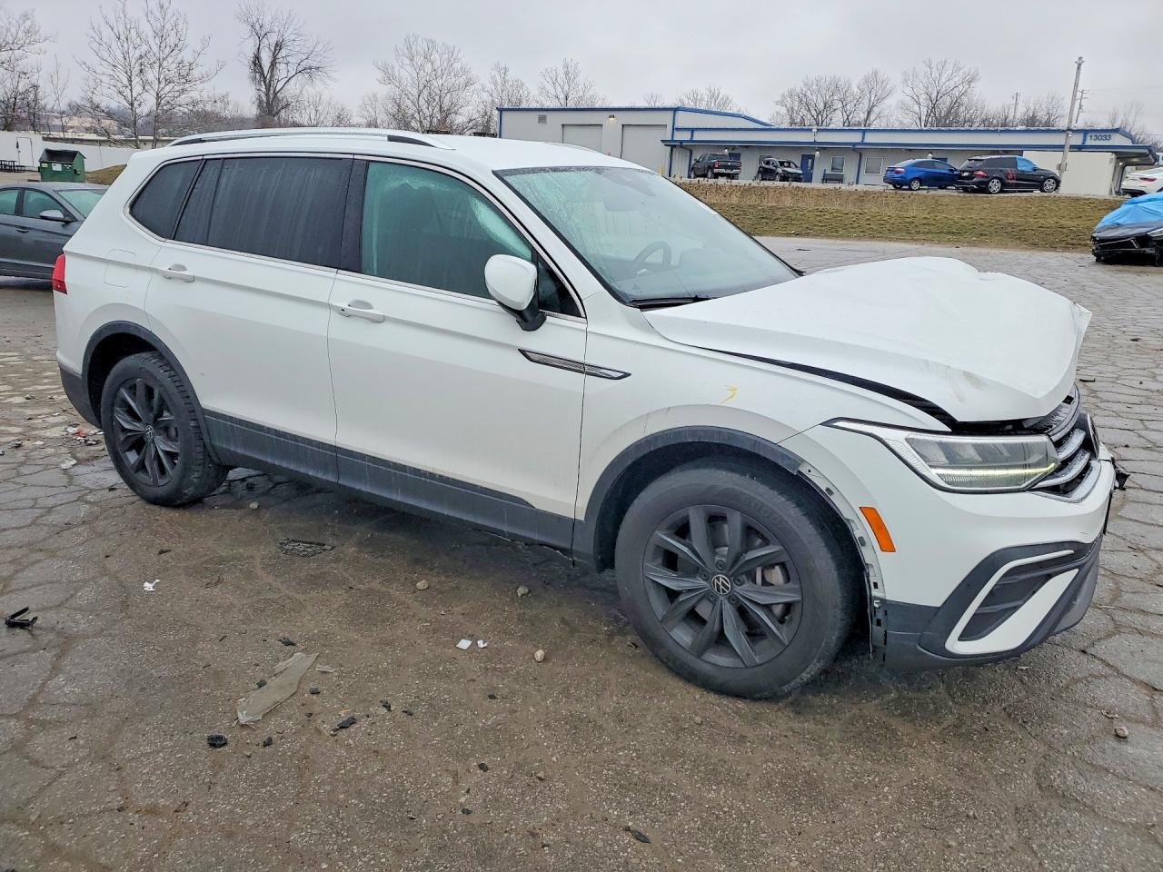 2024 Volkswagen Tiguan Se - Image 4
