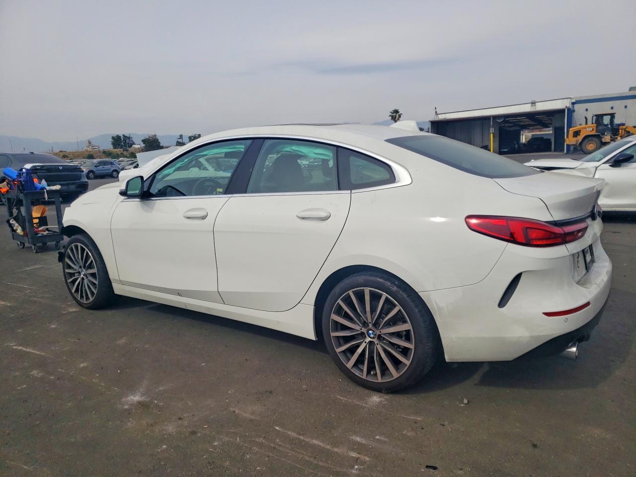2024 BMW 228I - Фото 2