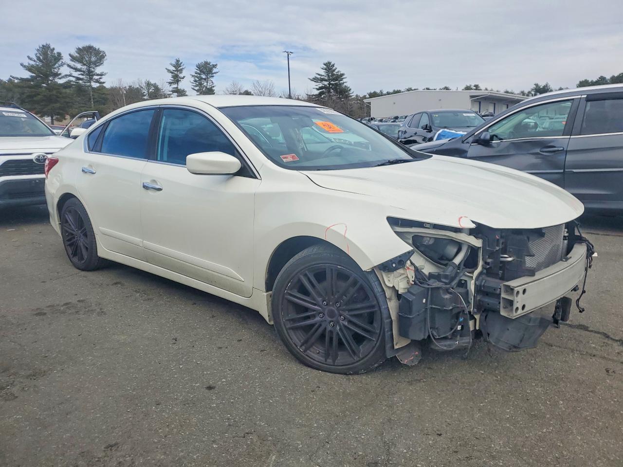 2016 Nissan Altima 2.5 Sr - Image 4
