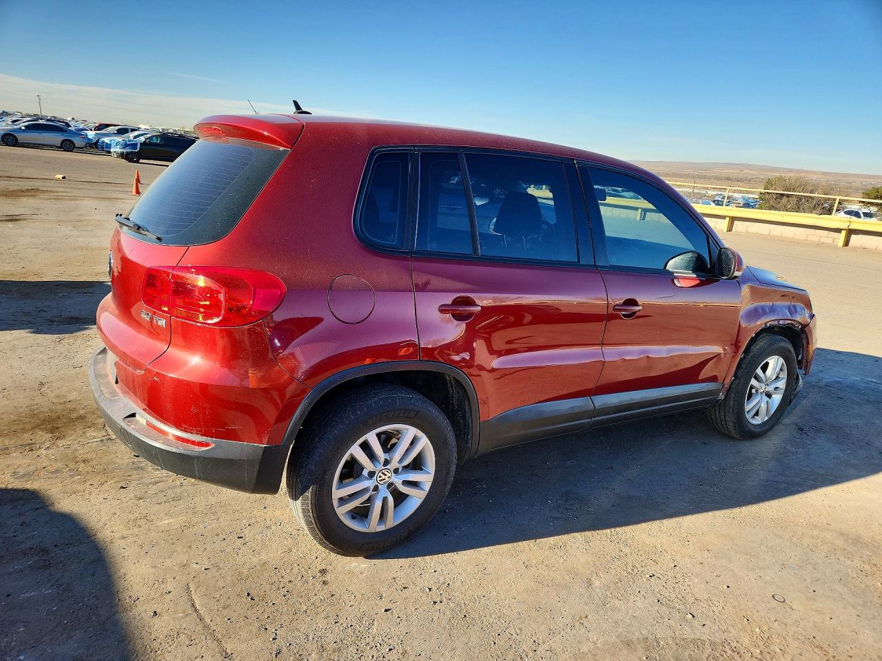 2013 Volkswagen Tiguan S - Фото 3