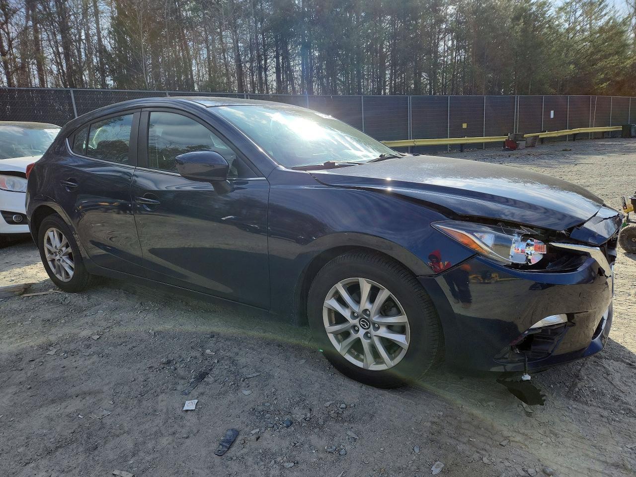 2014 Mazda 3 Grand Touring - Image 4