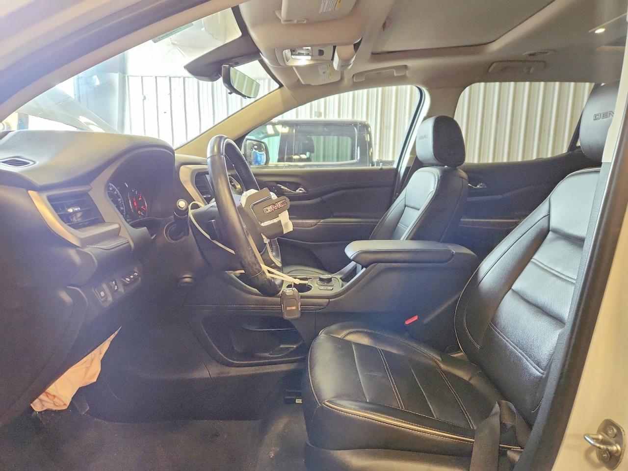 2021 GMC Acadia Denali - Image 7